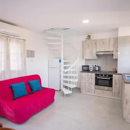 Jasmine Maisonettes Apartman *