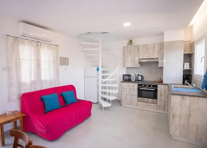 Jasmine Maisonettes アパート *