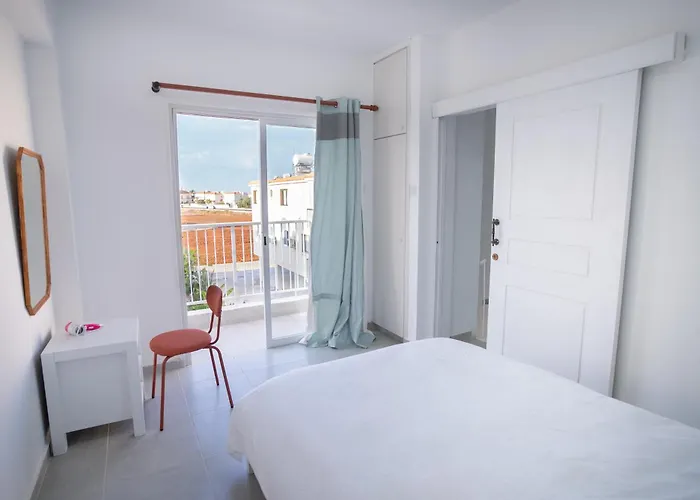 アパート Jasmine Maisonettes パラリムニ