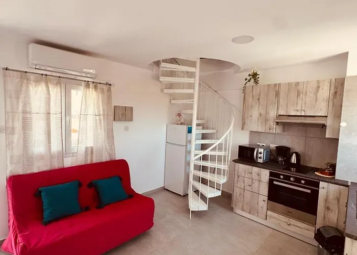 Jasmine Maisonettes * Paralímni